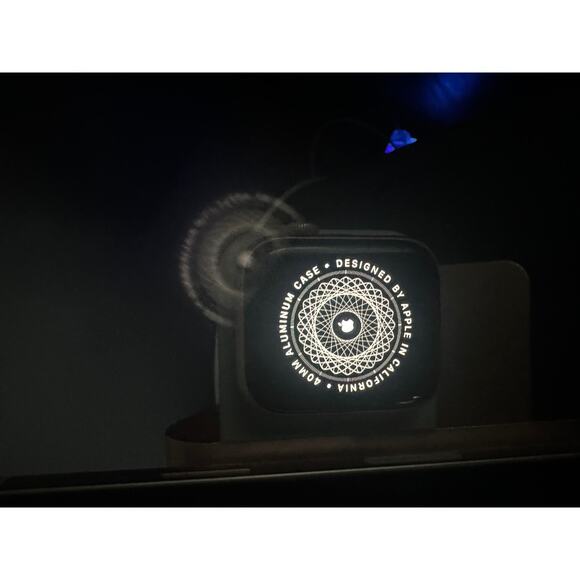 Apple Watch Series 5 - Pink Case Aluminum Case- 40mm - Picture 2 of 2